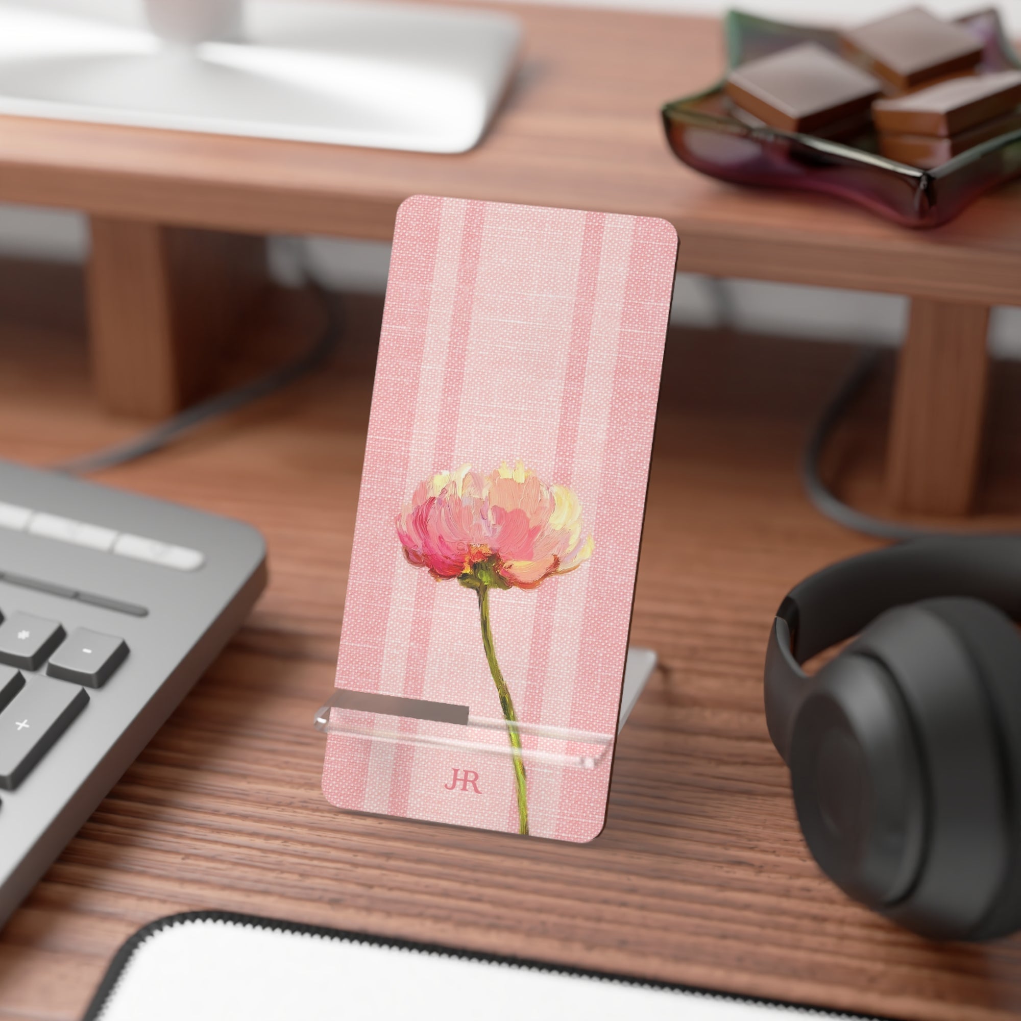 Miss Pinky Phone Stand