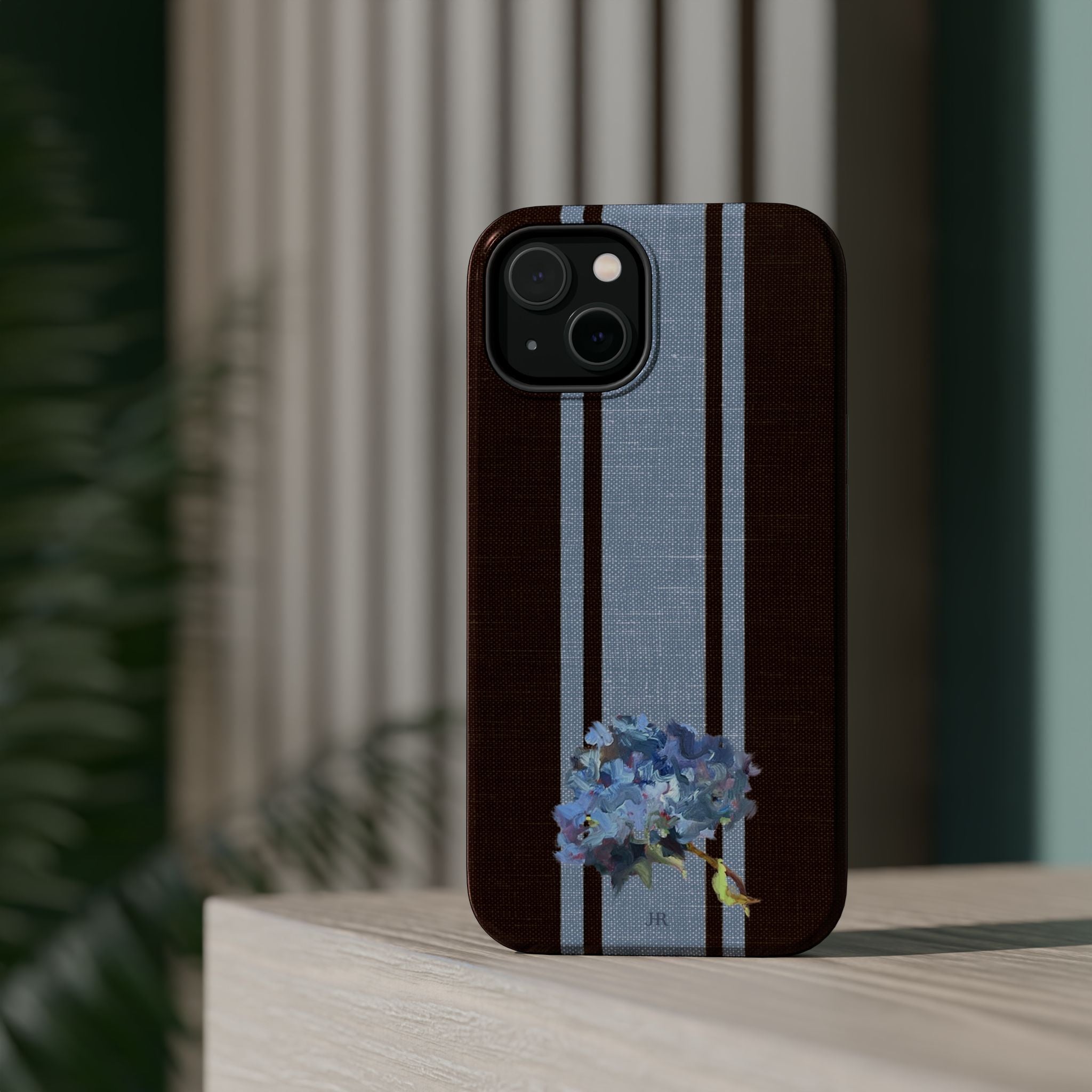 Harbor Hydrangea MagSafe® Phone Case